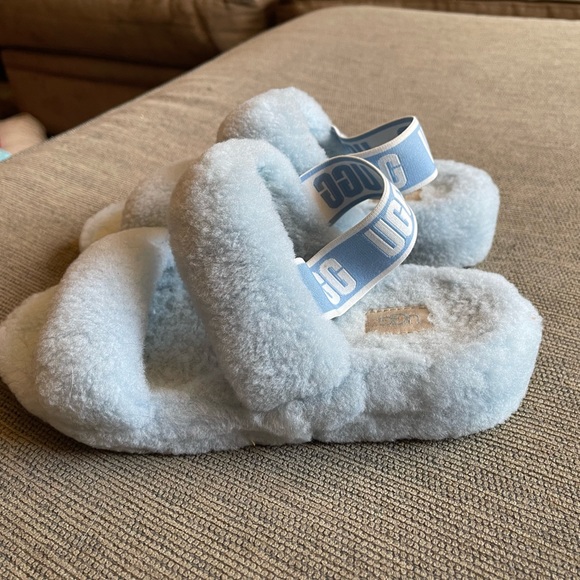 BLUE UGG FLUFF SLIDES SLIP ON SLIPPERS SHOES  7 EUC - Picture 4 of 6